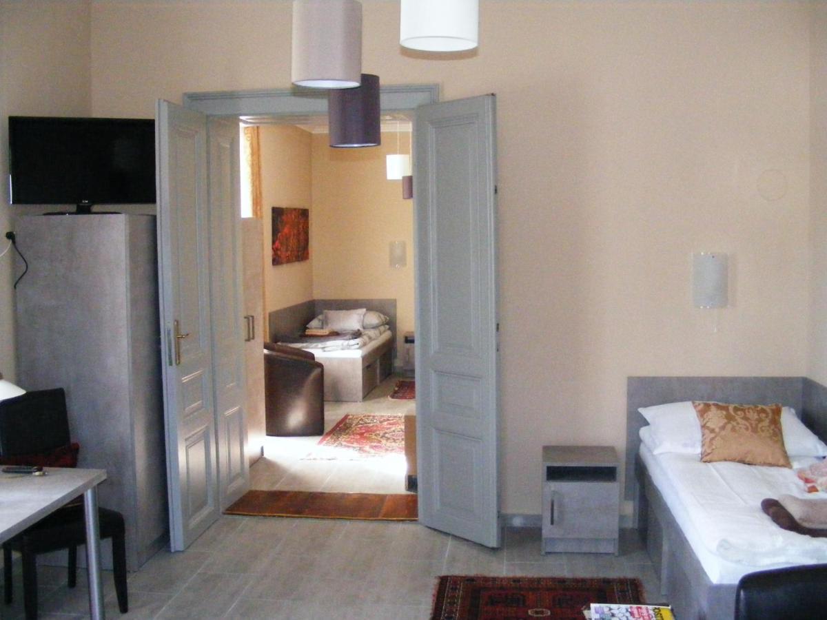 Ketbodonyi Apartments Ngoại thất bức ảnh